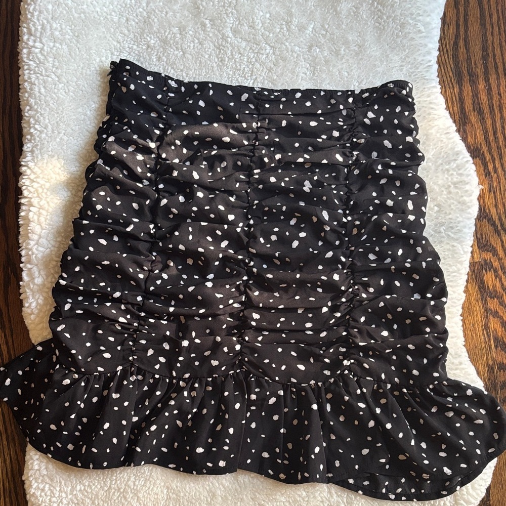 Main Strip Black and White Ruched Mini Skirt